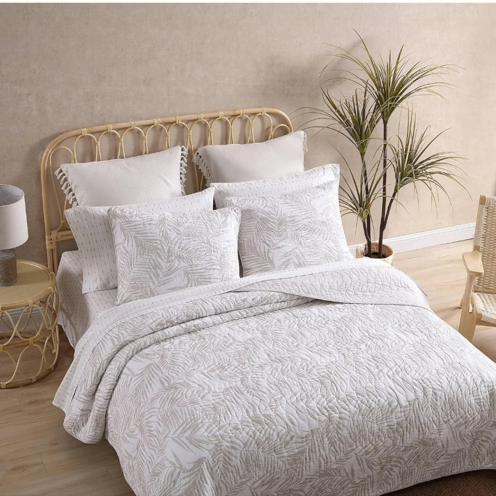 Tommy Bahama - Queen Quilt Set, Reversible Cotton Bedding with Matching Shams,